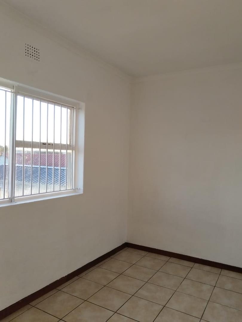 To Let 1 Bedroom Property for Rent in Strand South Western Cape